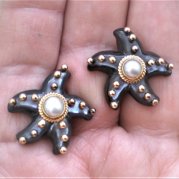 MAZ 14K Yellow Gold Abalone Black MOP Pearl Seastar Starfish Omega Back Earrings - Picture 8 of 8